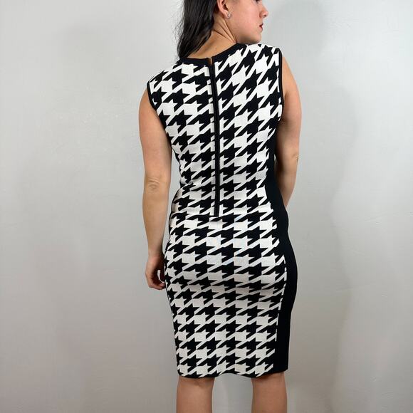 Calvin Klein White & Black Houndstooth Sweater Dress - Picture 4 of 7